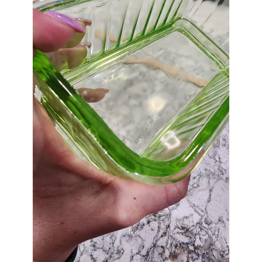 Uranium Glass 8.5” Casserole Bread Loaf Dish Rectangular, Refrigerator Read - Picture 7 of 7
